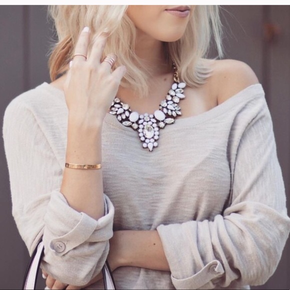 White Statement Necklace - Picture 6 of 7